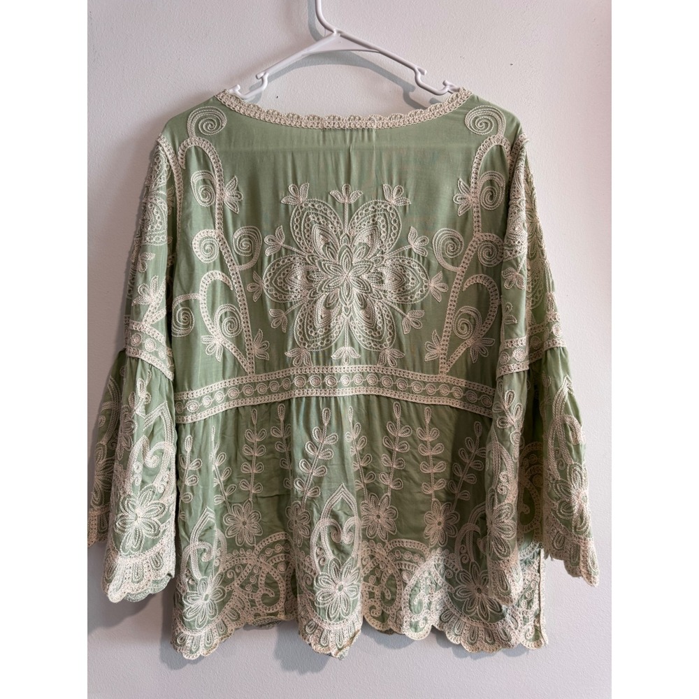 Cottage Ana & Rose Embroidered Boho Blouse Womens L Green Bell Sleeve Scallop - Picture 2 of 7